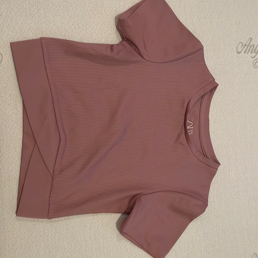 pink ZARA t shirt